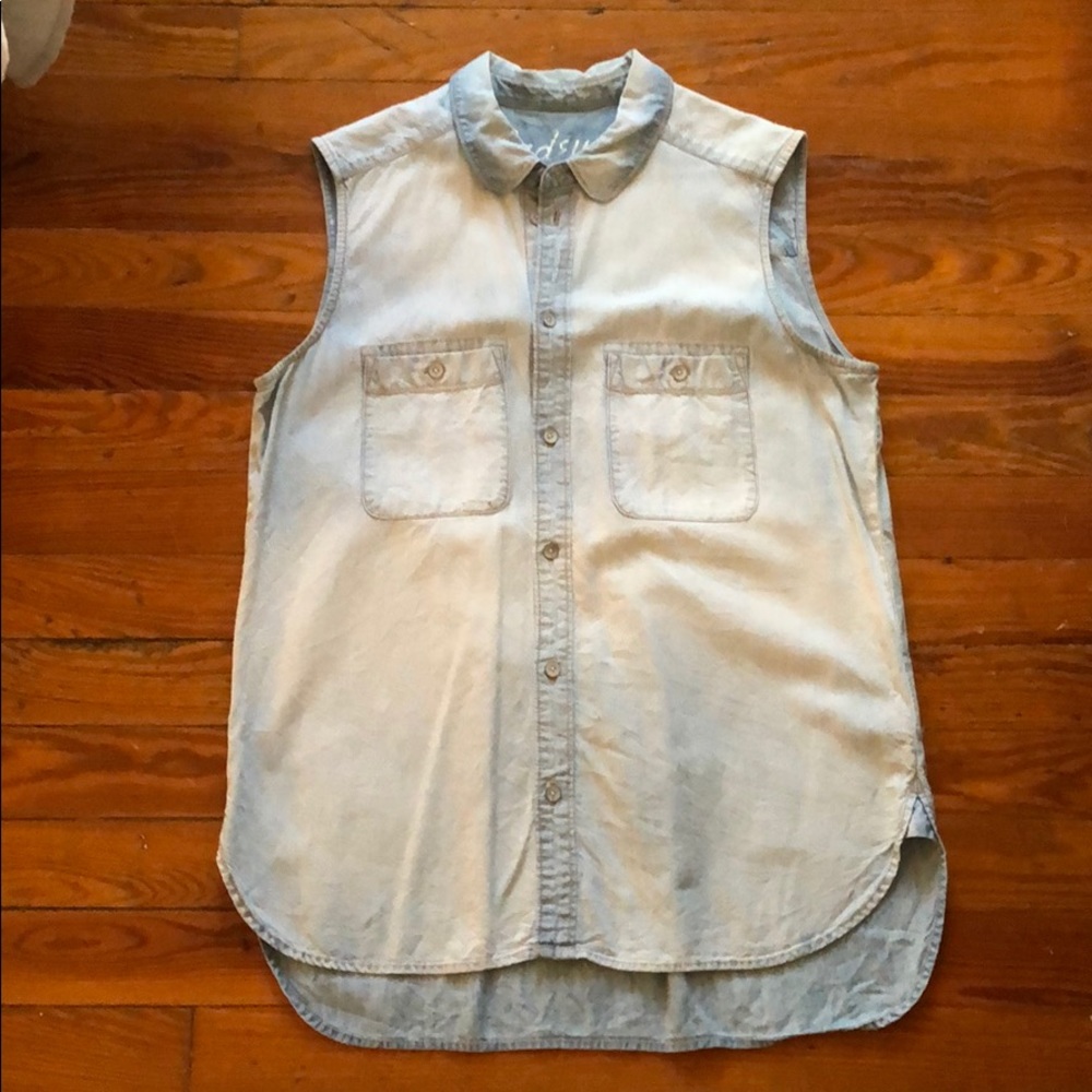 Madewell Chambray Sleeveless Button Down